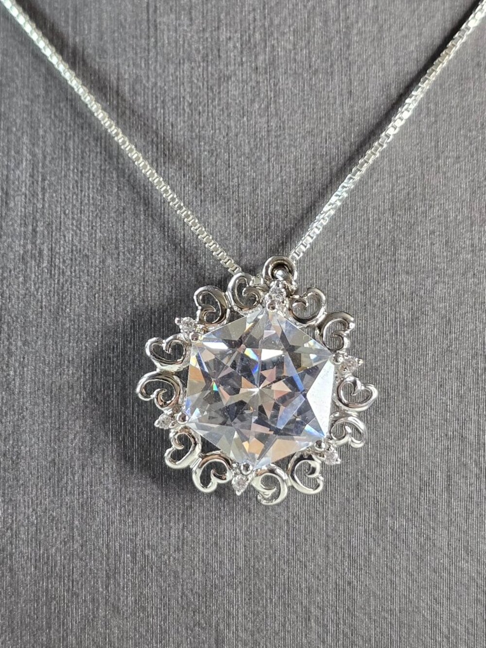 Womens Vintage Estate Sterling Silver CZ Pendant w/ Necklace 10.3g E812